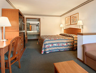 Super 8 By Wyndham Burlington Nc Motel Exterior photo